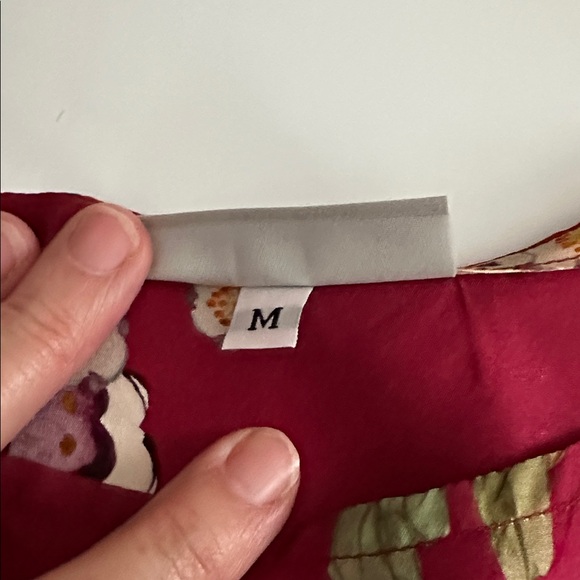 NWOT Brynn Walker Red Floral Silk Top - Picture 5 of 7